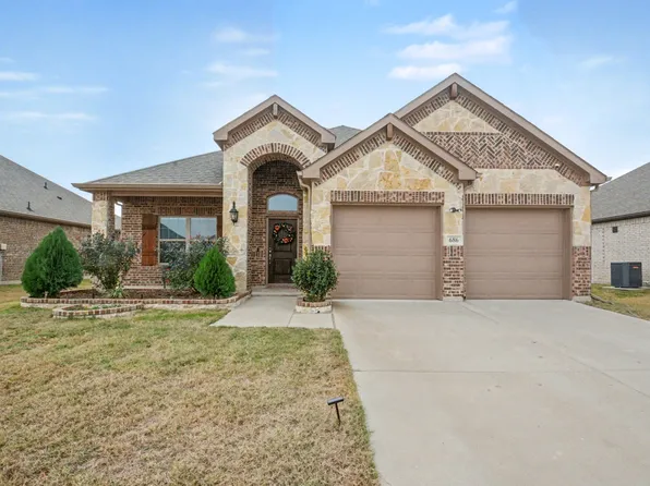 686 Navasota Dr, Crandall, TX 75114