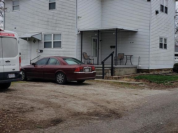 5th image of 160 Hoover St