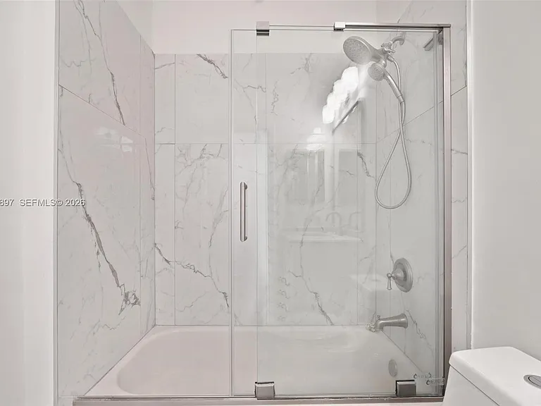 1666 Victoria Pointe Cir — Photo 21