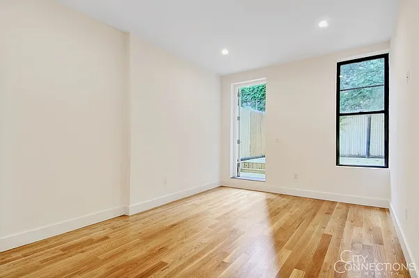 Rented by City Connections Realty | media 20