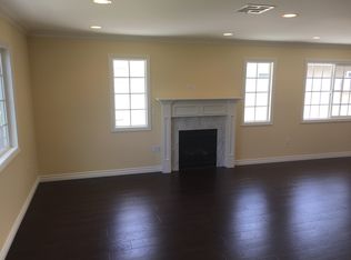 6230 Langdon Ave, Van Nuys, CA 91411