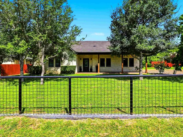 1303 Prairie Creek Road, Granite Shoals, TX 78654