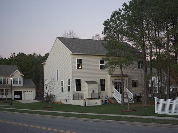 3rd image of 43669 Wild Iris St