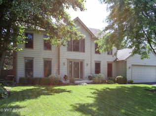 841 Crabtree Ln, Cary, IL 60013