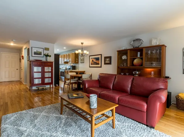 64 Thornhill Road, Stratham, NH 03885