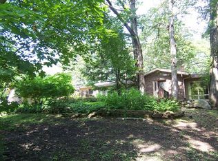 174 Trout Valley Rd, Trout Valley, IL 60013