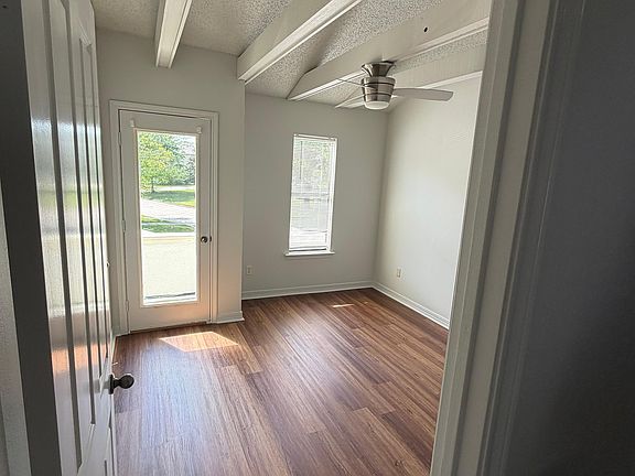 2nd image of 324 Mariners Blvd