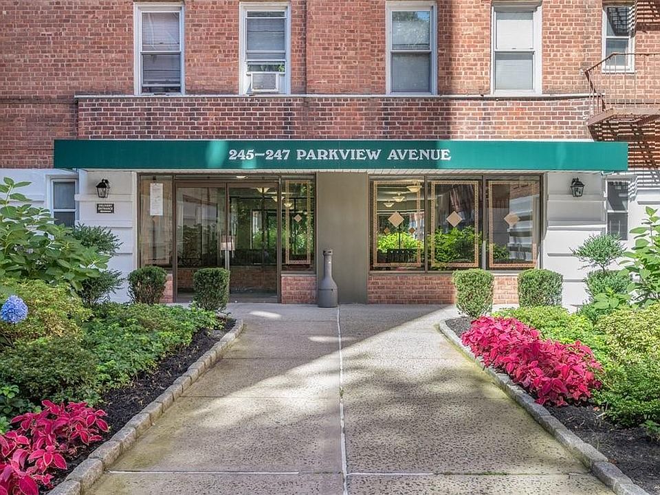 1st image of 245 Parkview Avenue #1C
