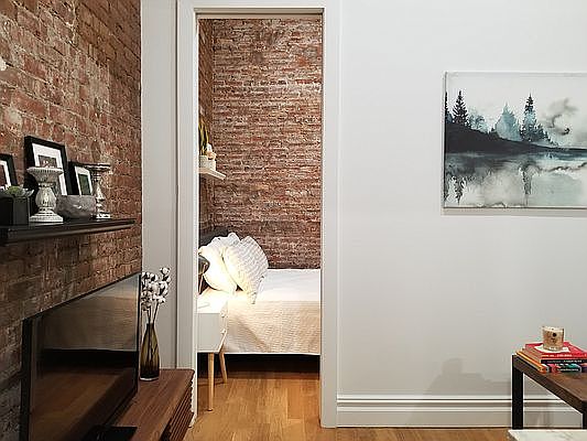 5th image of 12 John St APT 12R