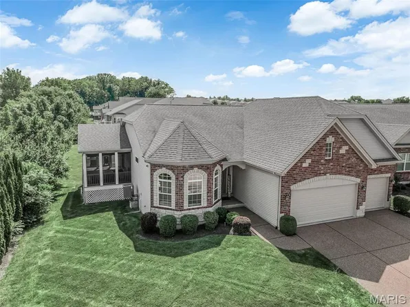 1317 Fairview Glen Dr, Saint Peters, MO 63376