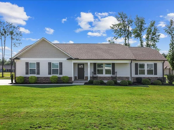 206 Tuscany Cir, Princeton, NC 27569