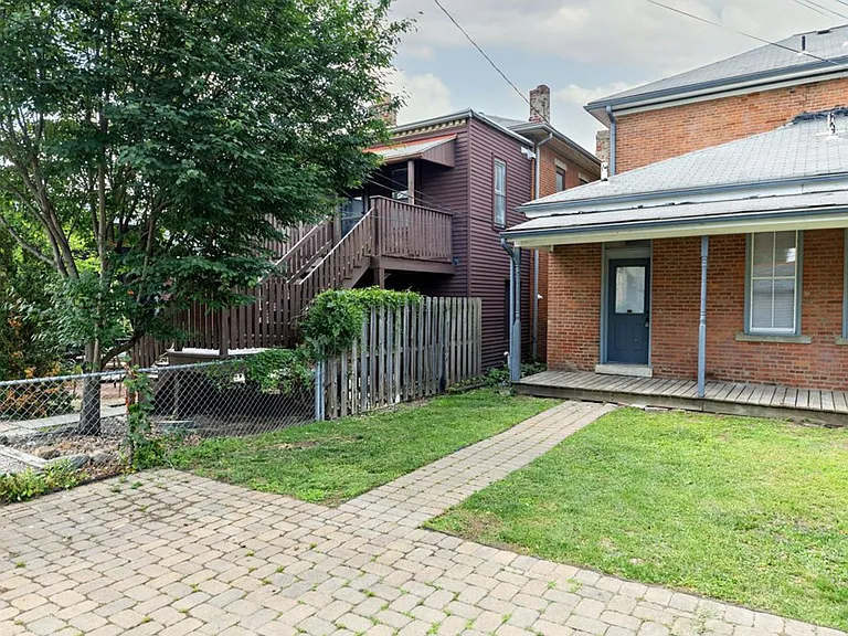 E Lincoln St 59-61 MLR — Photo 20