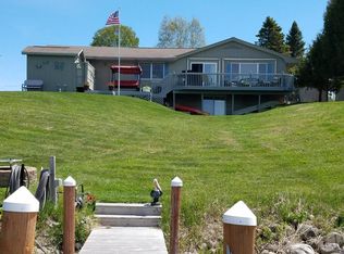 10667 Moonlight Bay Rd, Cheboygan, MI 49721