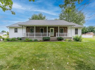 200 Sand Run Rd, Fruitland, IA 52749