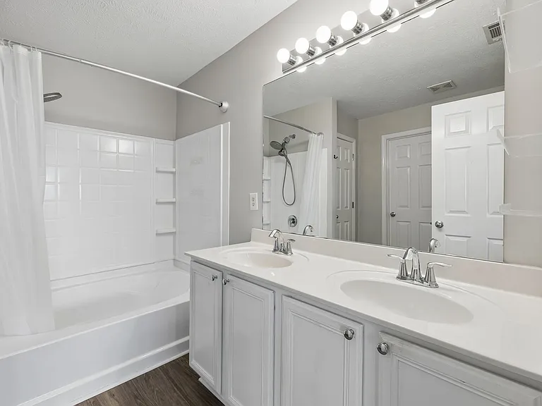 8261 Rossi Rd — Photo 22