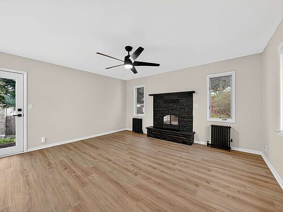 4th image of 41 Rosedale Dr