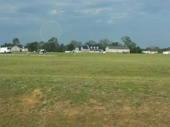 2338 Blackhawk Drive, Farmville, NC 27828