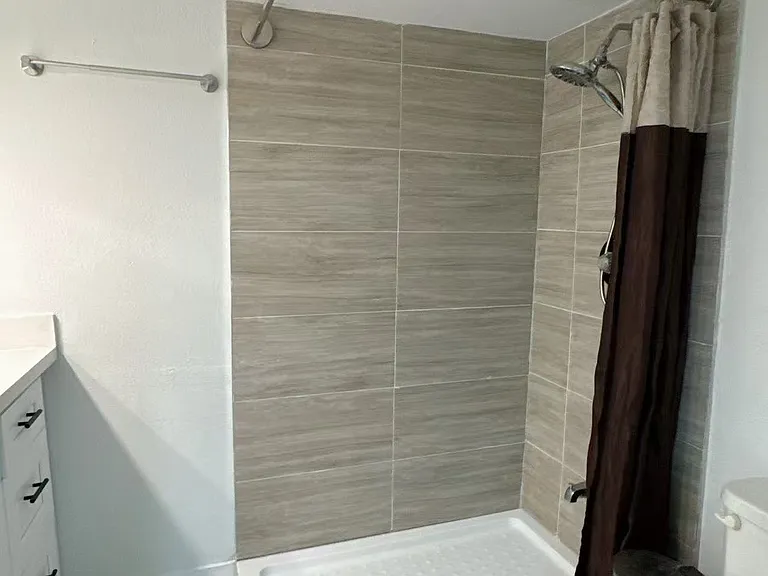 340 NE 158th St #1 — Photo 9
