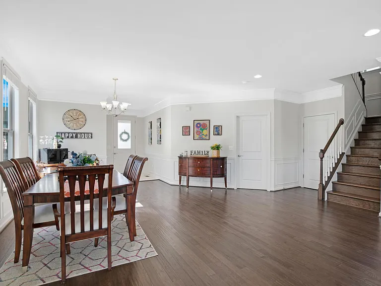 42526 Oxford Forest Cir — Photo 6