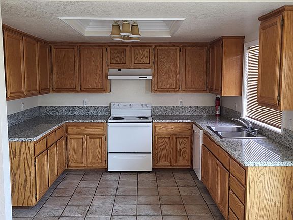 5th image of 3953 Biglow Dr