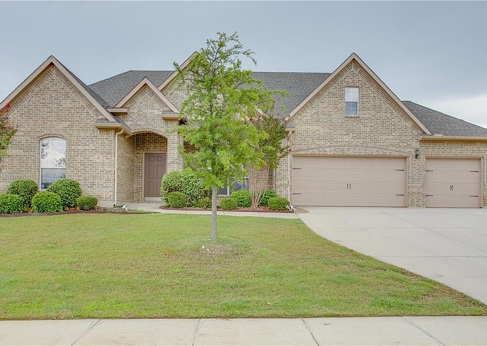 1st image of 1628 Salado Trl