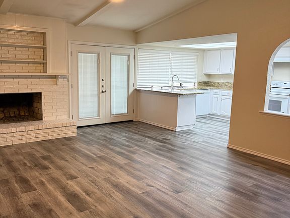 2nd image of 6117 Scenic Dr