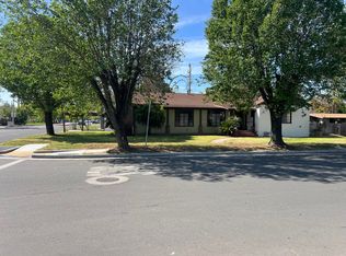 1095 E San Joaquin Ave, Tulare, CA 93274