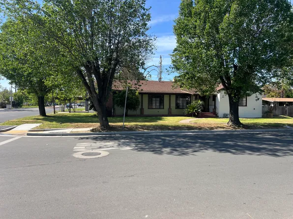1095 E San Joaquin Avenue, Tulare, CA 93274