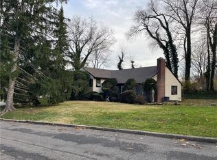 201 Waverly Rd, Scarsdale, NY 10583