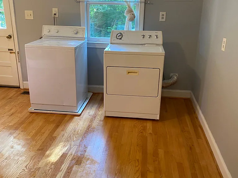 206 Hill St — Photo 8