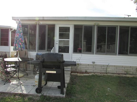 B.B.QUE AREA