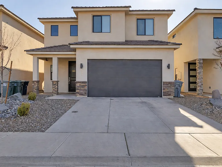 539 S Stewart Creek Cv — Photo 24
