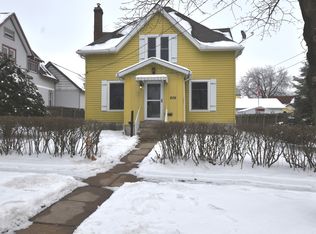 806 Warren Ave, Belvidere, IL 61008