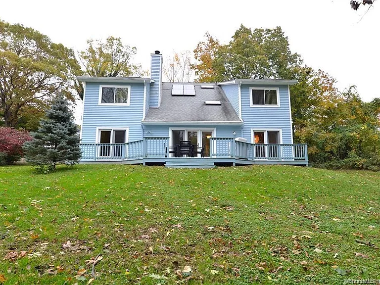 35 Homestead Rd — Photo 16