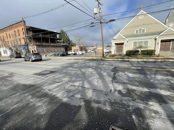 13 E Wellsboro St, Mansfield, PA 16933