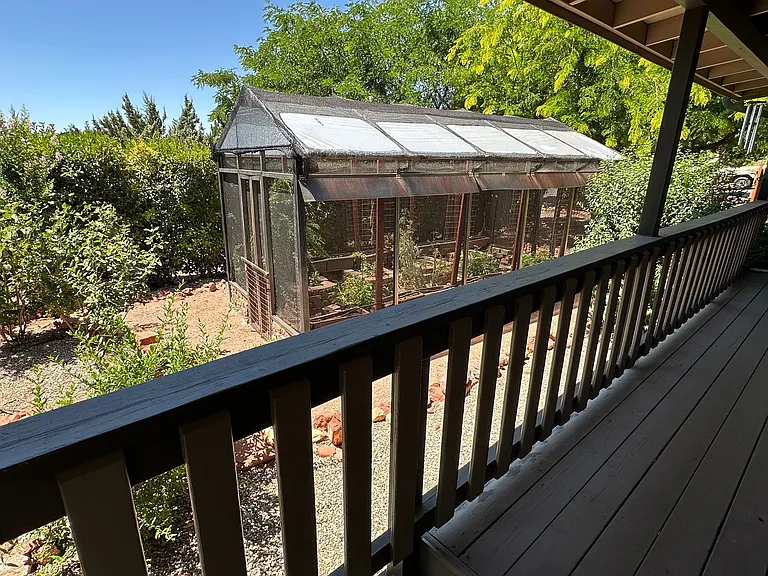 2510 Arrowhead Rd — Photo 2