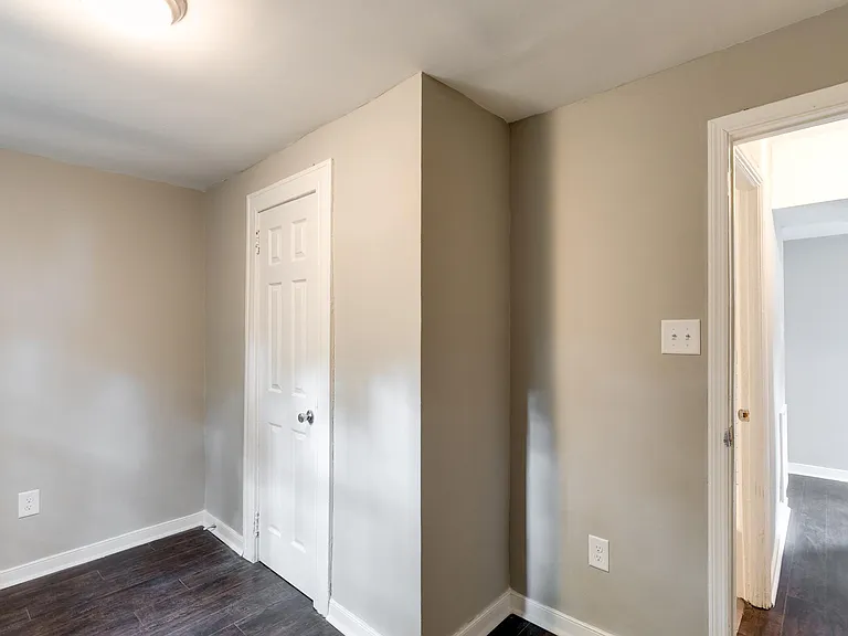 2112 Newbourne St — Photo 12