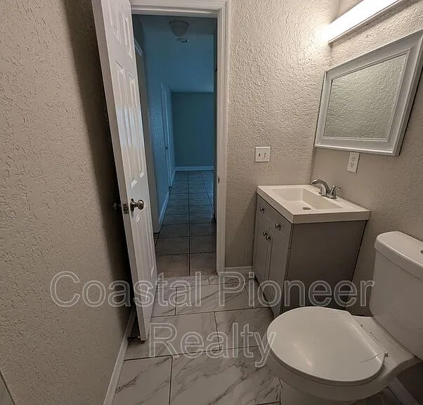 5828 3rd St E — Photo 11