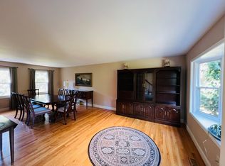 679 Aspen Ln, Orange, CT 06477