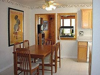 4th image of 1056 Allen Dr