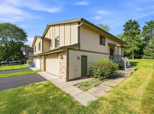 4233 Thornhill Ln, Vadnais Heights, MN 55127