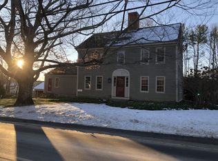 4 Mountain Rd, Falmouth, ME 04105