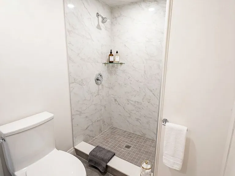 15 Arrowsmith Ave #1B — Photo 16