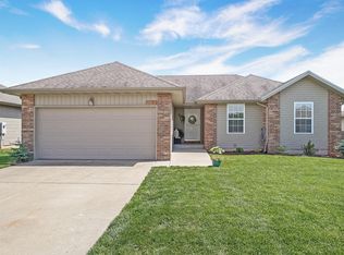 2450 Cedar Creek Dr, Springfield, MO 65803