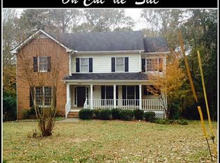 4644 Shumart Dr, Snellville, GA 30039