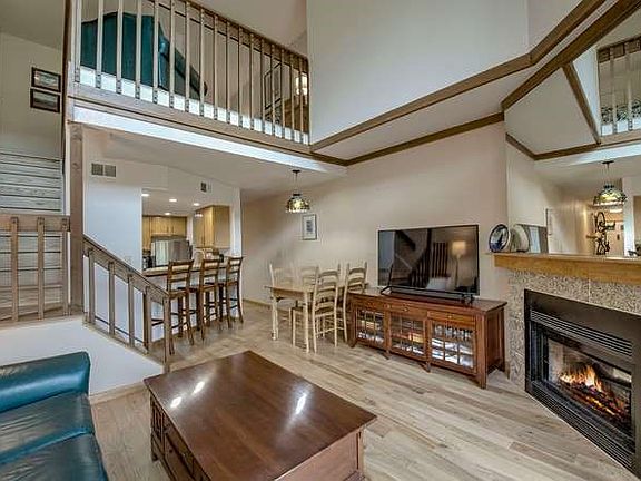 2nd image of 855 S 5th Avenue UNIT 176