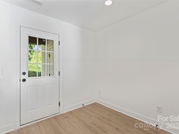 charlotte-north-carolina-6219056 picture