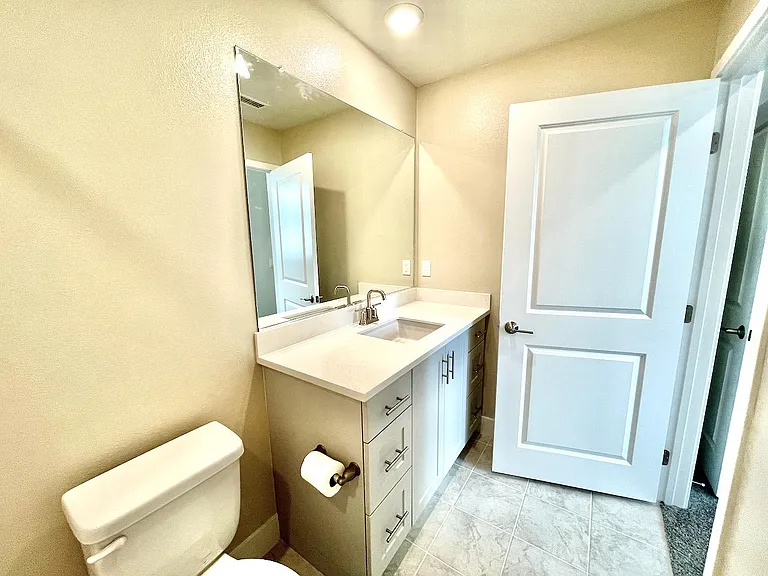 1692 Enterprise Dr — Photo 34
