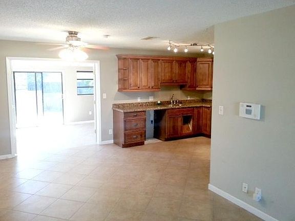4th image of 5288 NE 2nd Ter