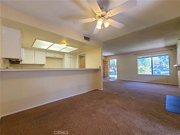 4th image of 832 Ardmore Cir